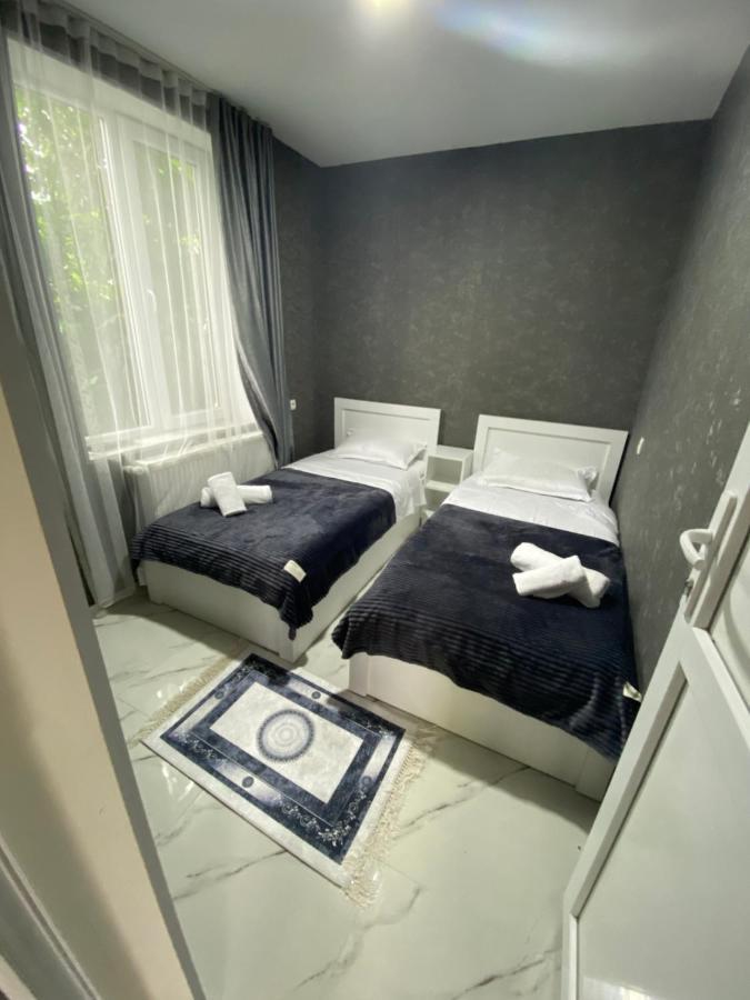 Buo'S Guest House Borjomi Bagian luar foto
