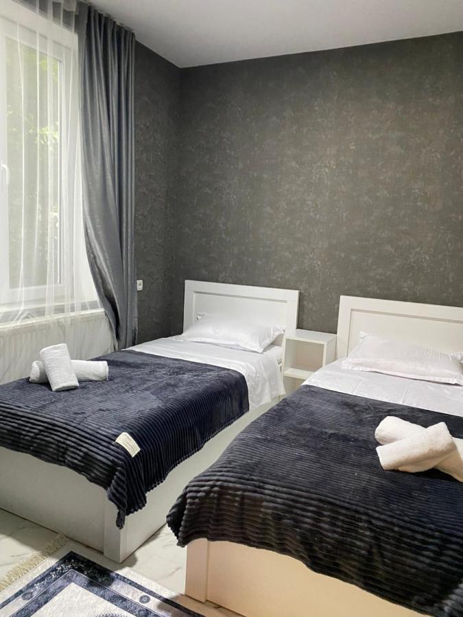 Buo'S Guest House Borjomi Bagian luar foto
